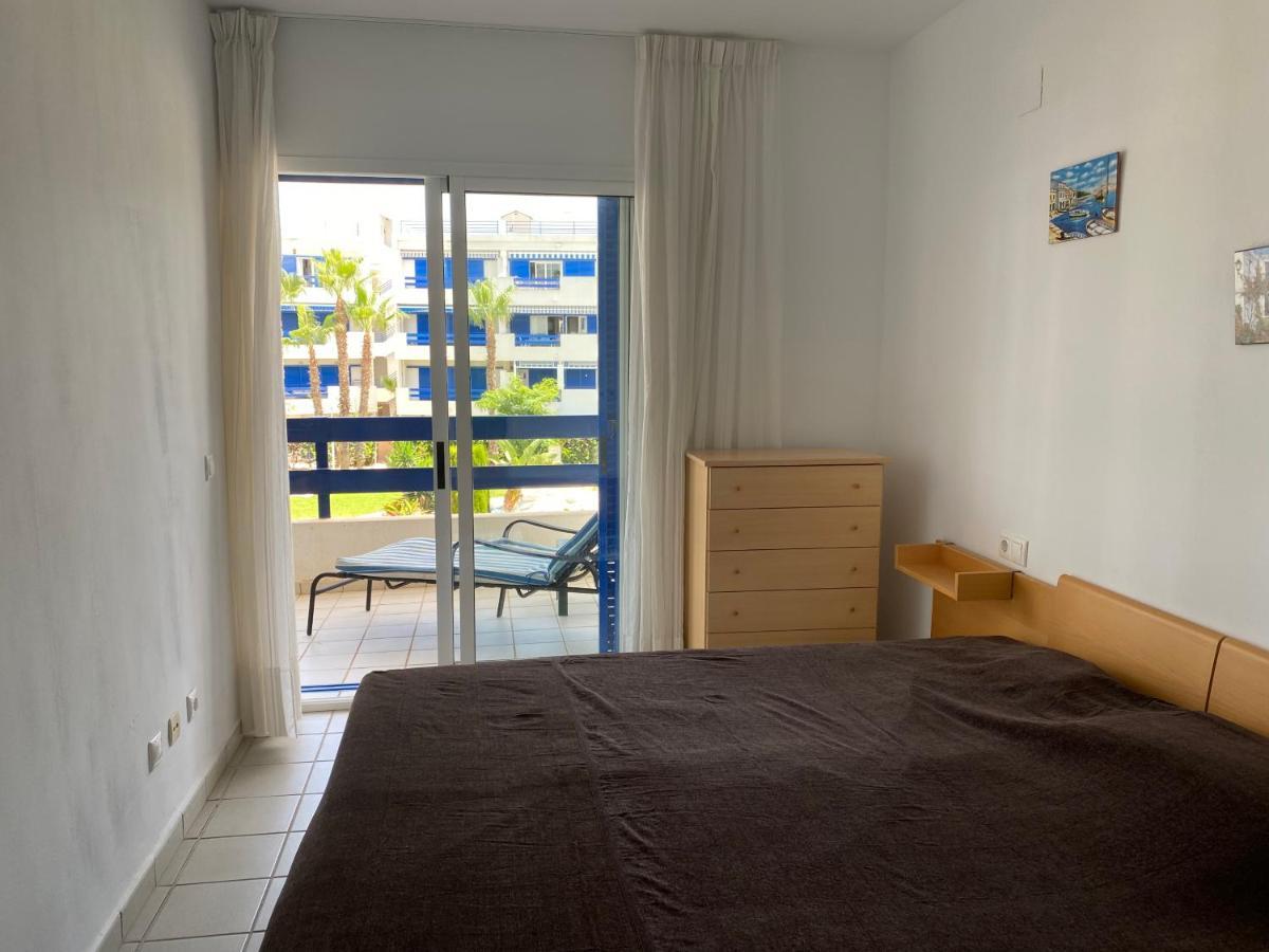 Апартаменты Apartamento En La Calma Con Vistas A La Piscina Аликанте Экстерьер фото