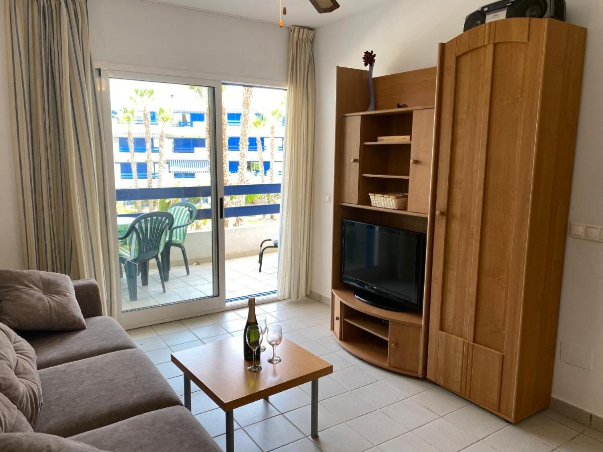 Апартаменты Apartamento En La Calma Con Vistas A La Piscina Аликанте Экстерьер фото